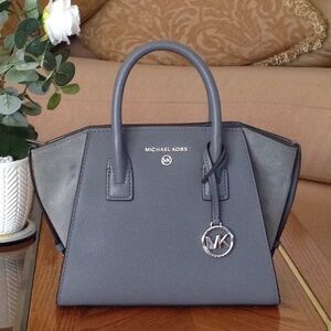 🎆 Michael Kors - Cloud Grey 'Leather Satchel' Bag